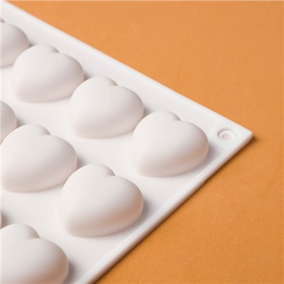 Форма для муссовых десертов и выпечки Доляна «Сердца», 29,7×17,3×1,5 см, 35 ячеек, 2,7×2,5 см, силикон, цвет белый