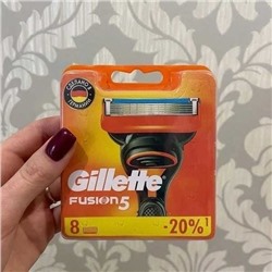 Кассеты для бритвенного станка Gillette Fusion 8 шт