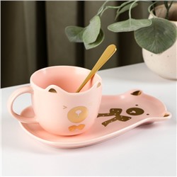 Чайная пара керамическая «Мишка», 220 мл, подставка 18×11,5×7 см, ложка, цвет розовый