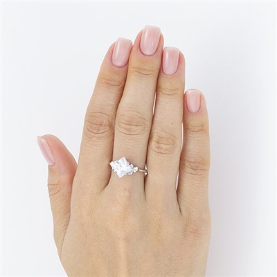 Серебряное кольцо с бесцветным фианитом - 1226