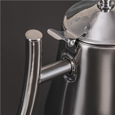 Чайник из нержавеющей стали «Жуан», 1,4 л, 23×13,5×19 см, металлическое сито, цвет хромированный