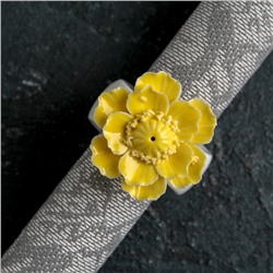 Кольцо керамическое для салфеток «Цветок», 5,5×5×6 см, цвет жёлтый
