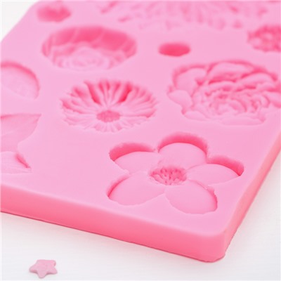 Молд профессиональный «Цветы», 25×10 см, цвет розовый