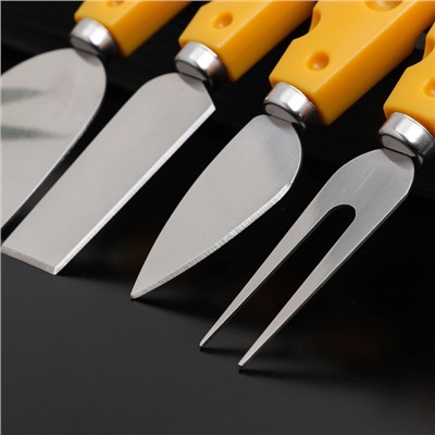 Ножи для нарезки сыра Доляна «Пармезан», 4 предмета, 19 см, цвет жёлтый