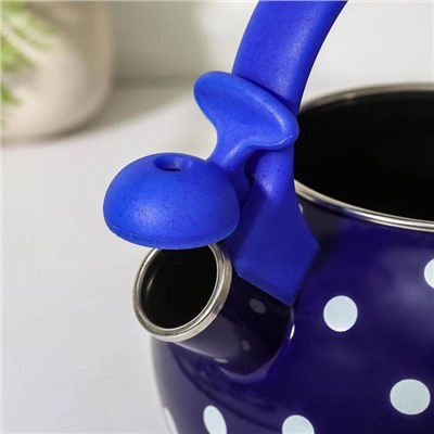 Чайник со свистком эмалированный Доляна «Горошек», 2,2 л, фиксированная ручка, индукция, цвет синий