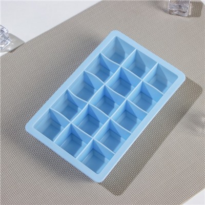 Форма для льда и кондитерских украшений Доляна «Кубик», 11,7×18,7×3 см, силикон, 15 ячеек, 3,5×3,5 см, силикон, цвет голубой