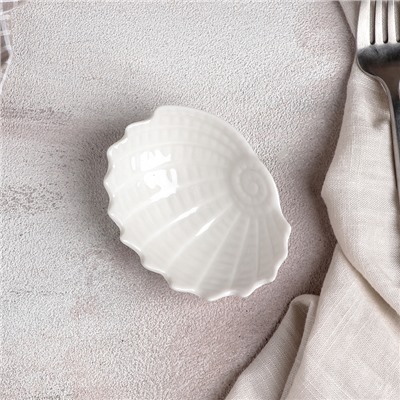 Блюдо керамическое «Ракушка», 9×7×3 см, цвет белый
