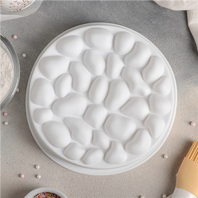 Форма для муссовых десертов и выпечки Доляна «Камешки», 19,5×5,5 см, силикон, цвет белый