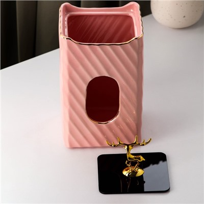 Салфетница керамическая «Золотой олень», 12×10×25 см, цвет розовый