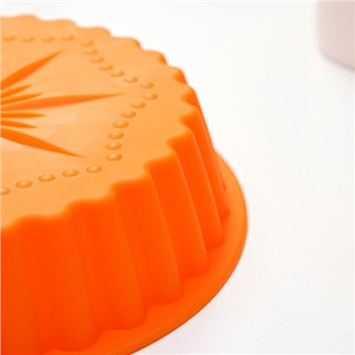 Форма для выпечки силиконовая Доляна «Рифлёный круг. Звезда», d=20 см, с ручками, цвет оранжевый