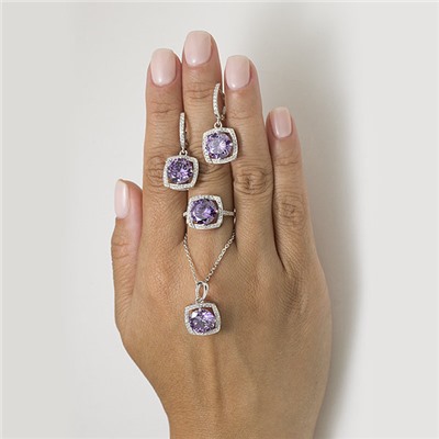 Серебряное кольцо с фиолетовым фианитом  - 1183