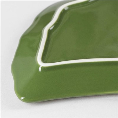 Блюдо керамическое сервировочное «Лист», 26×20 см, цвет зелёный