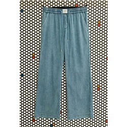 Женские тонкие джинсы. Ткань : 95% сотон + 5% spandex в размер
