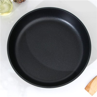 Сковорода «Традиция», d=30 см, антипригарное покрытие, цвет чёрный