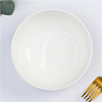 Салатник фарфоровый Доляна «Зайка», 800 мл, d=15,5 см, цвет белый