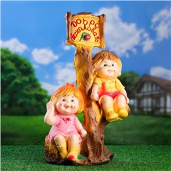 Садовая фигура "Мальчик и девочка на дереве", 40х31х66см, МИКС