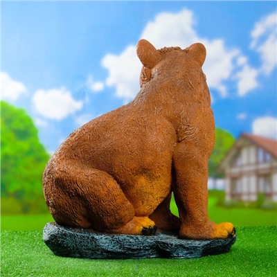 Садовая фигура "Медведь на камне" 50х37х57см