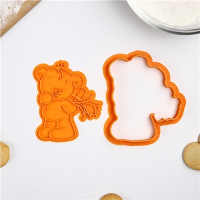 Форма для печенья «Мишка с цветами», штамп, вырубка, цвет оранжевый