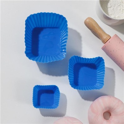 Набор форм для выпечки силиконовых Доляна «Риб. Квадрат», 3 шт, 9×4 см, 7×3,5 см, 5×2,5 см, цвет голубой